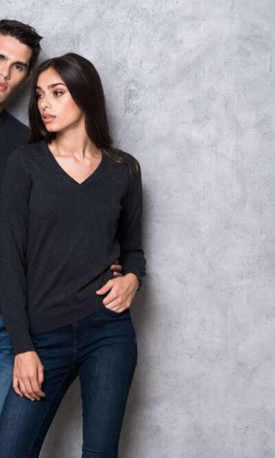 MEN’S V-NECK FINE GAUGE COTTON PULLOVER - Image 5