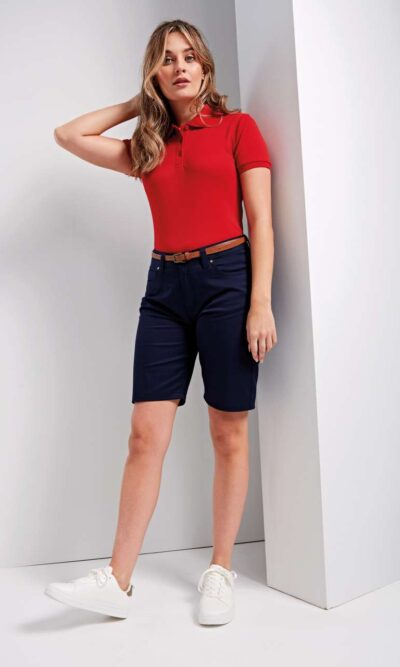 WOMEN'S PERFORMANCE CHINO SHORTS - Image 3